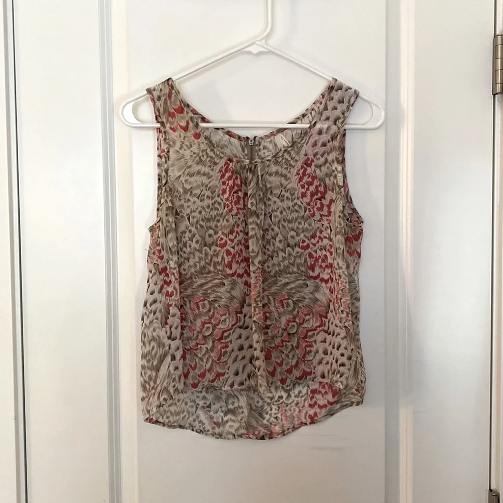 Patterned Top - Picture 1 of 2